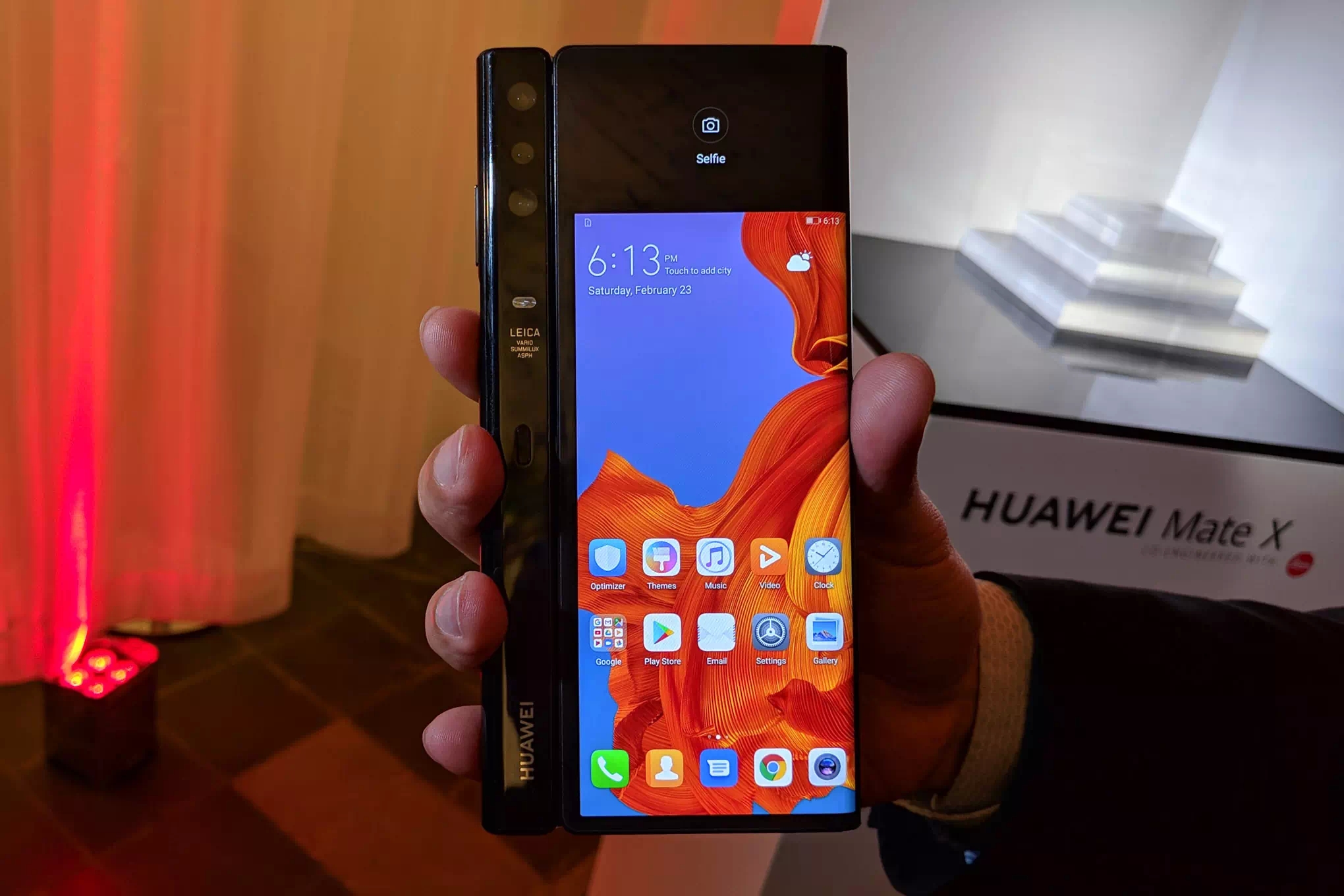 Huawei-mate-x-front-view-folded-mobile57